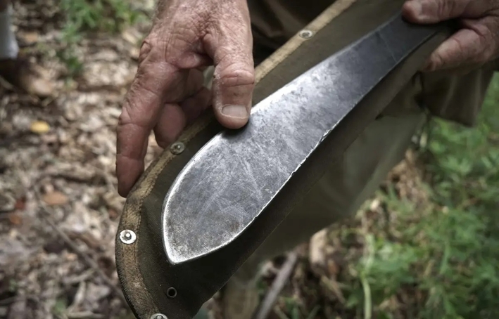 Hachette de camping faite main avec étui en cuir : cadeau personnalisé pour garçons d'honneur - France